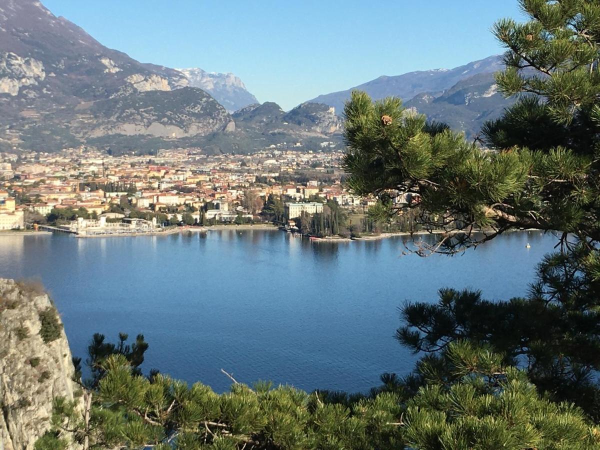 Appartamento La Bastia Fra Il Lago Di Garda E Brescia Citta Nuvolento Kültér fotó